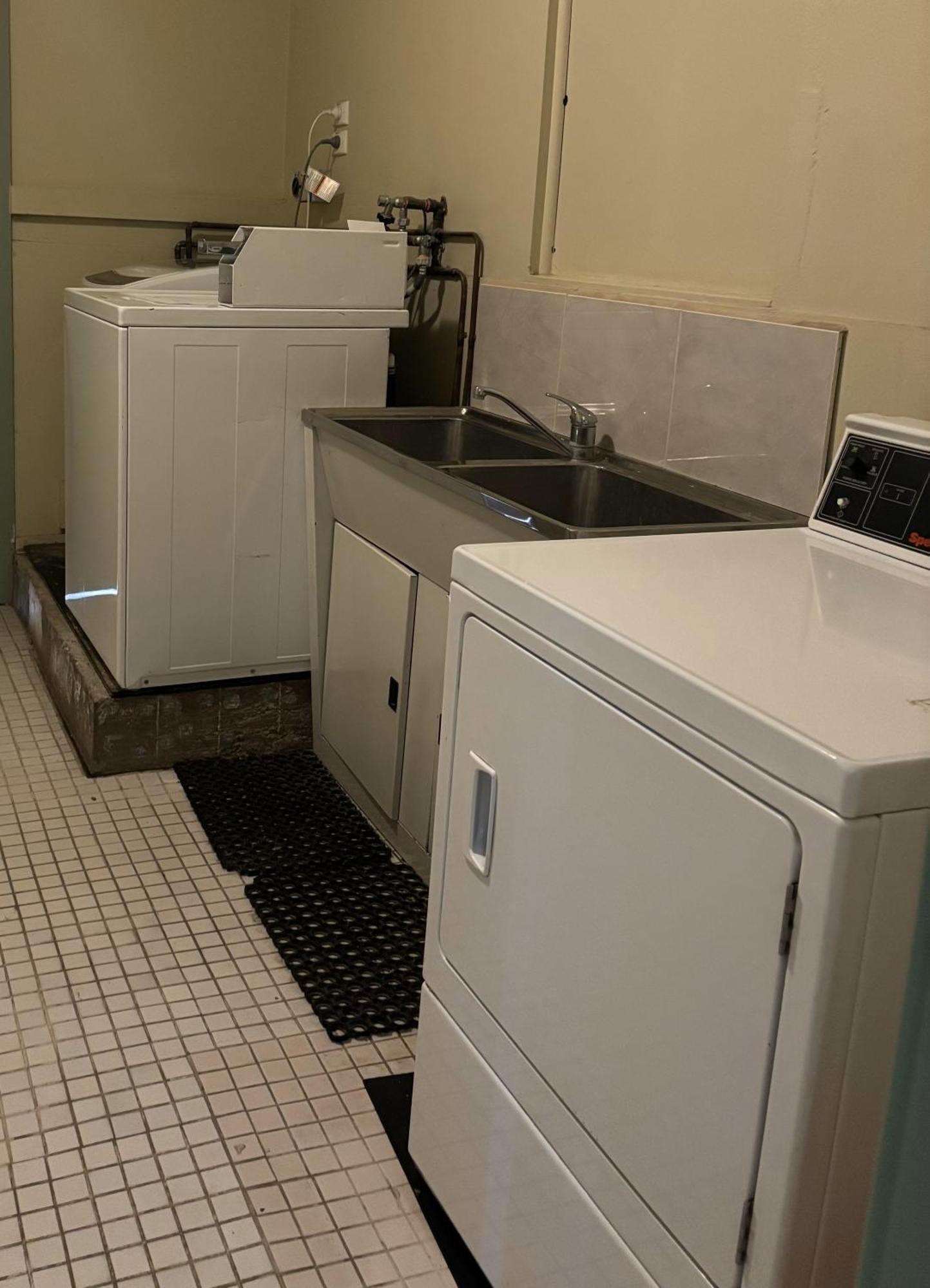 Broken Hill Tourist Lodge Екстер'єр фото