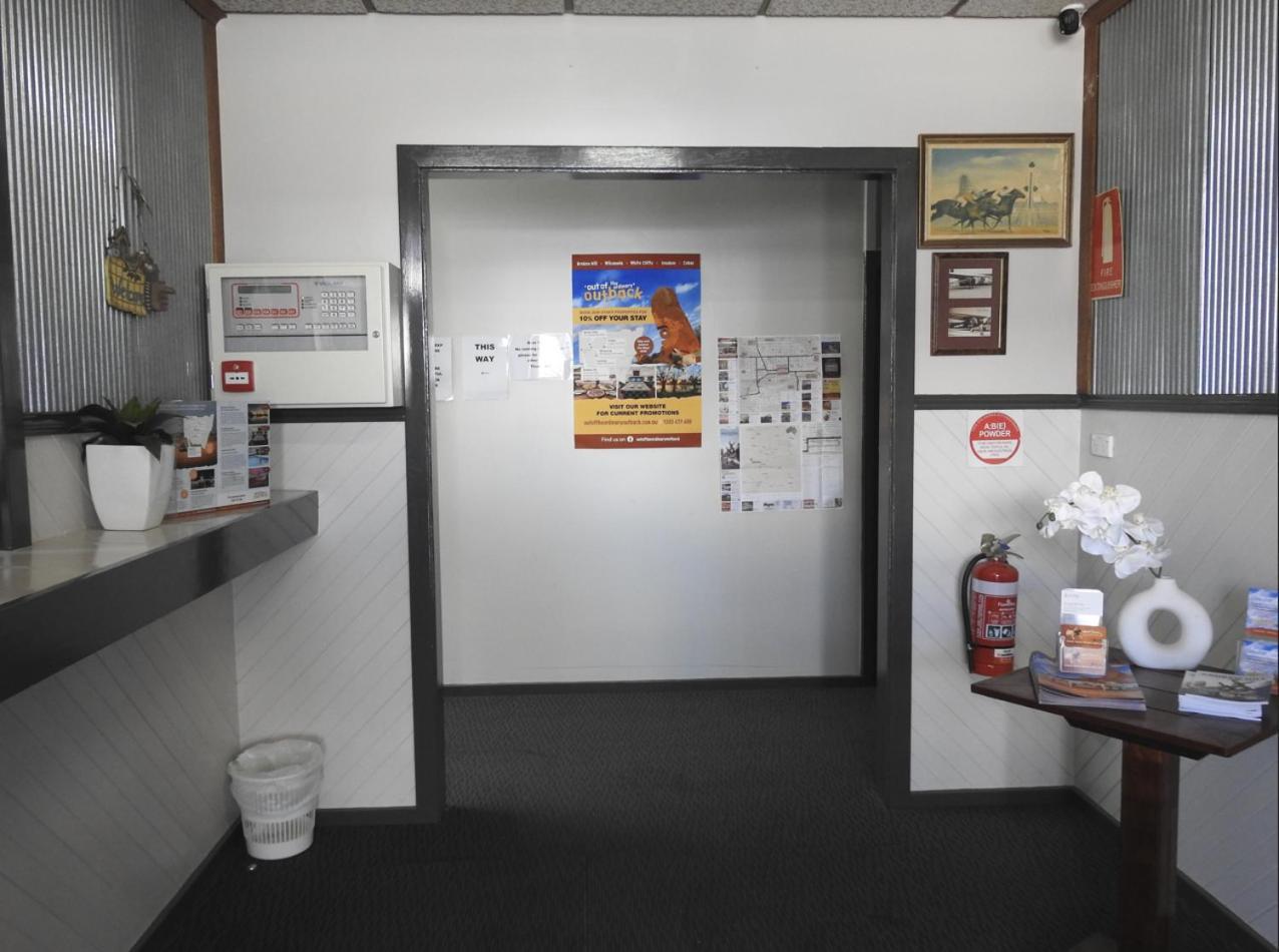 Broken Hill Tourist Lodge Екстер'єр фото
