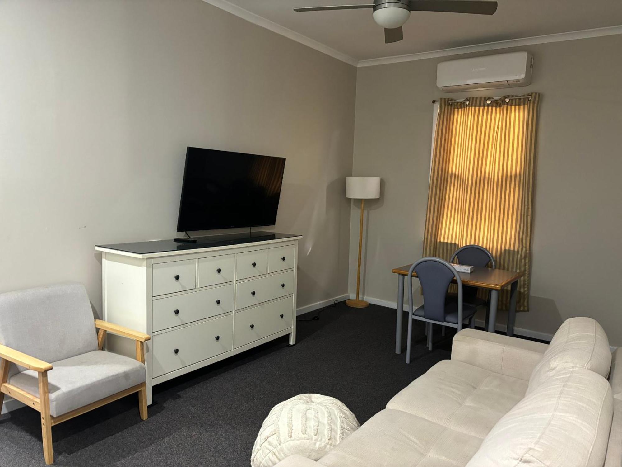 Broken Hill Tourist Lodge Екстер'єр фото